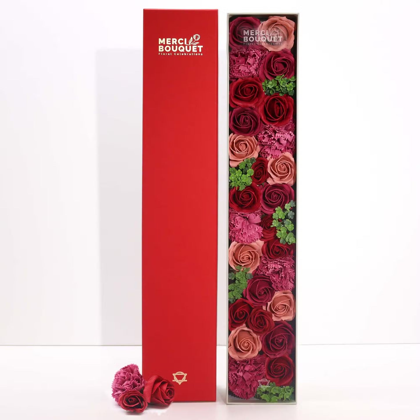 Coffret cadeau fleurs savon roses rouges classiques extra longues